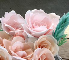 Feature – Wafer Paper Flowers